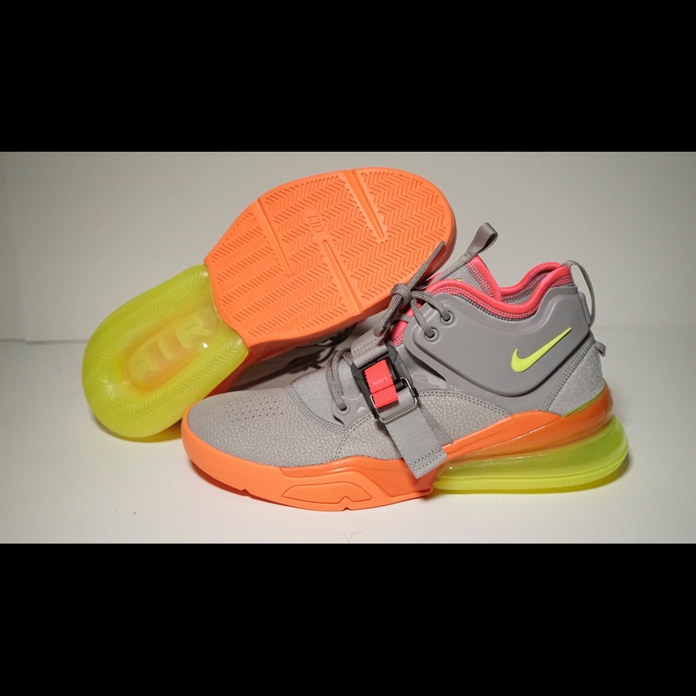 Nike Air Force 270